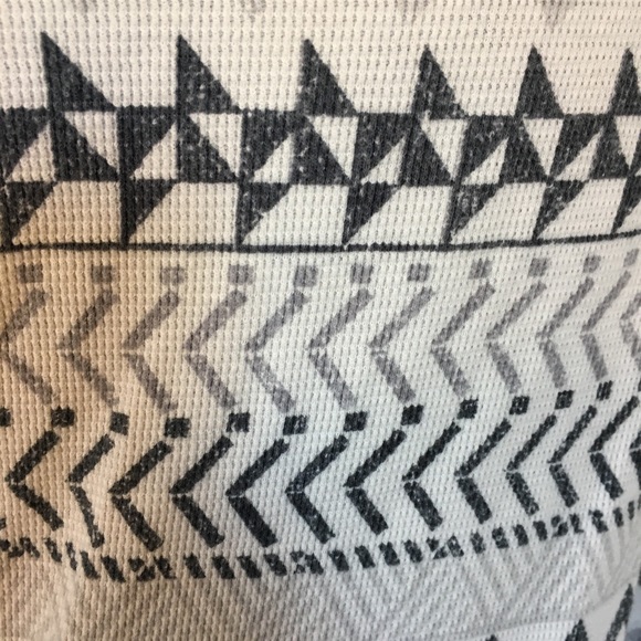 Victoria's Secret Geometric Fireside Waffle Top, XS - Picture 7 of 10